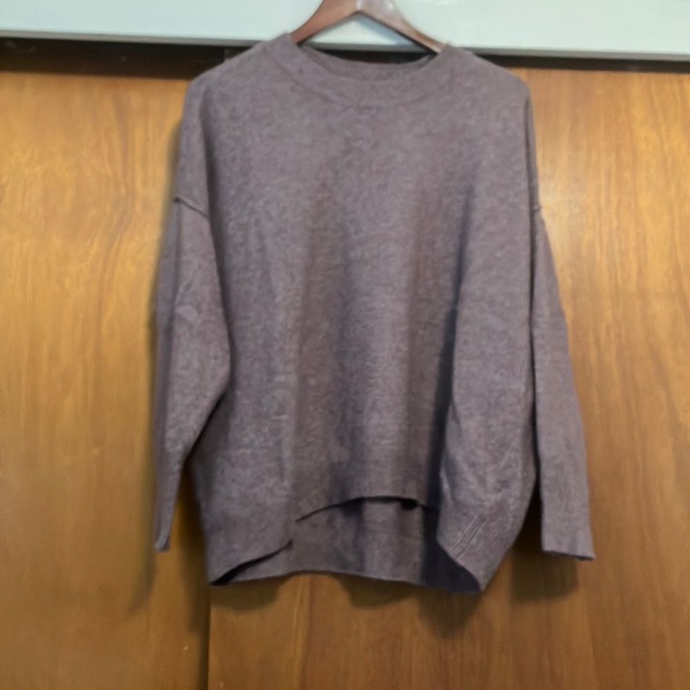 Vince Camuto Crew neck sweater